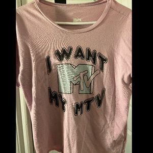 MTV pink shirt